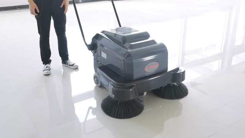 為什么選擇手推式掃地機(jī)不是那么容易 為什么選擇手推式掃地機(jī)不是那么容易