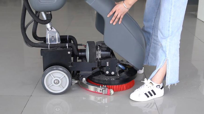 洗地機(jī)沒有水流出，怎么辦？