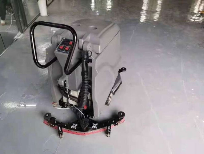 商場(chǎng)洗地機(jī)哪個(gè)更好