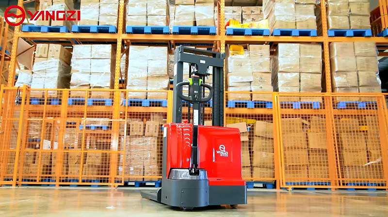 維護(hù)叉車(chē)時(shí)降低成本的 3 種方法 維護(hù)叉車(chē)時(shí)降低成本的 3 種方法