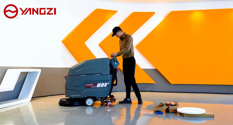 適用于噪聲敏感區域的靜音工業洗地機